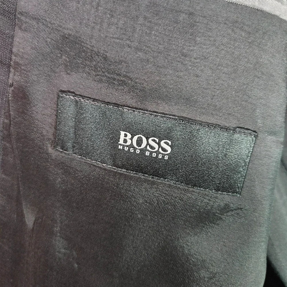 Boss Hugo‎ Boss Suit Blazer Jacket 42L 100% Wool 2-Button Black - EUC